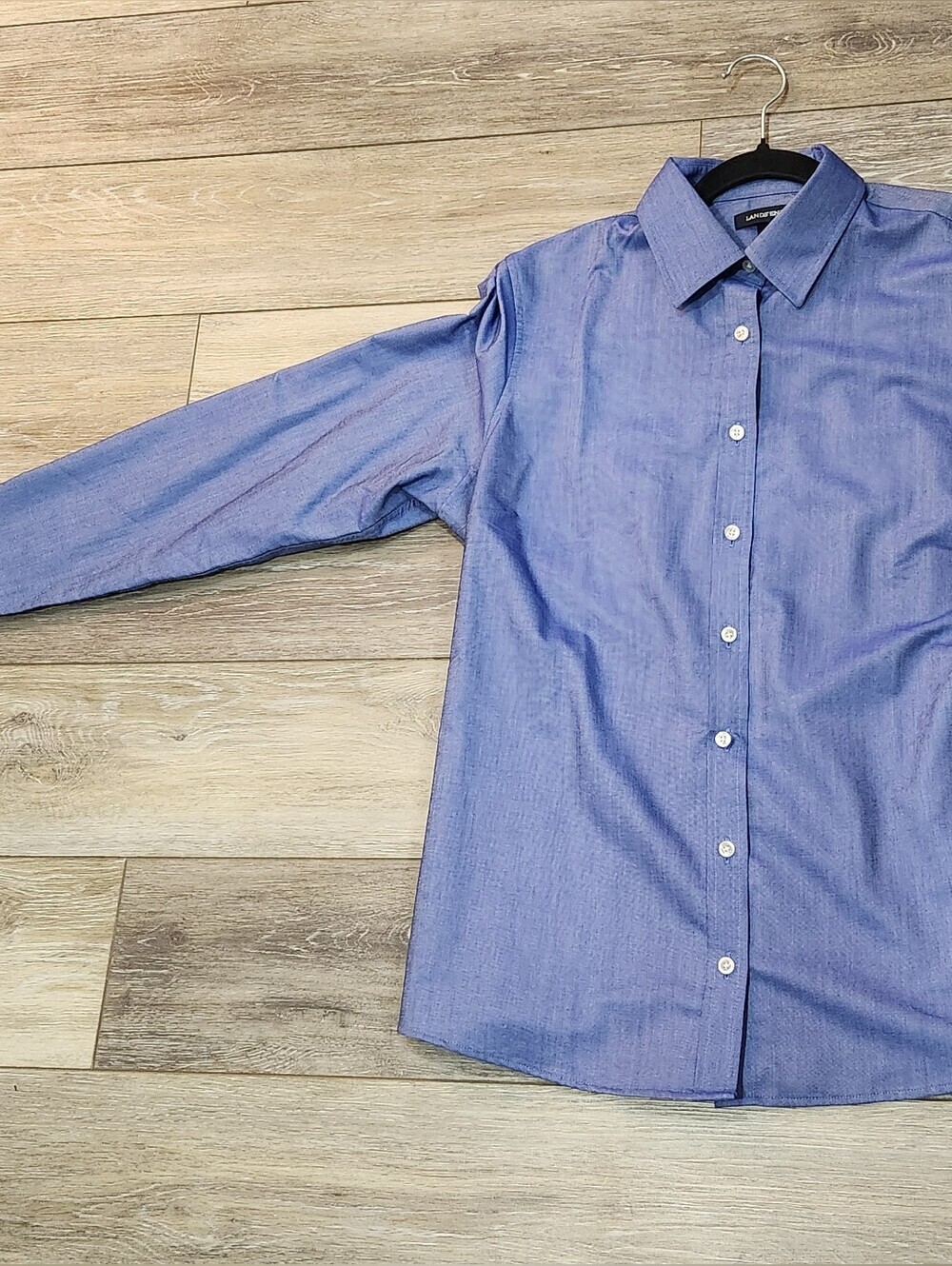 Lands' End Blue Button-Down Chambray Shirt Size Medium